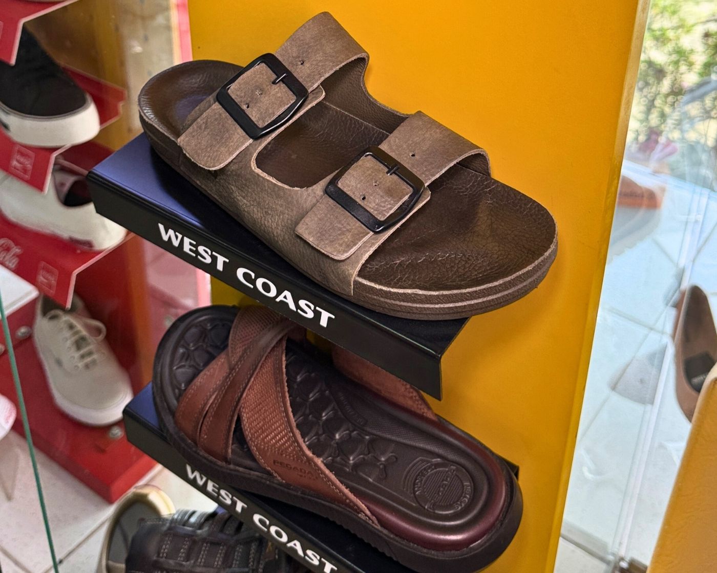 West Coast — modelos selecionados a partir de R$ 99